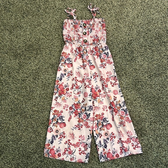 AVA & YELLY Smocked Bodice Floral Jumpsuit - Picture 4 of 7